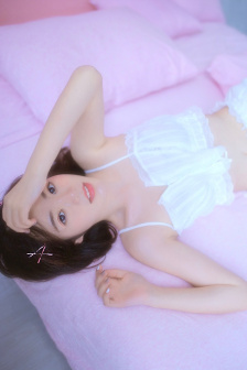 恶狼嘴里的小白兔